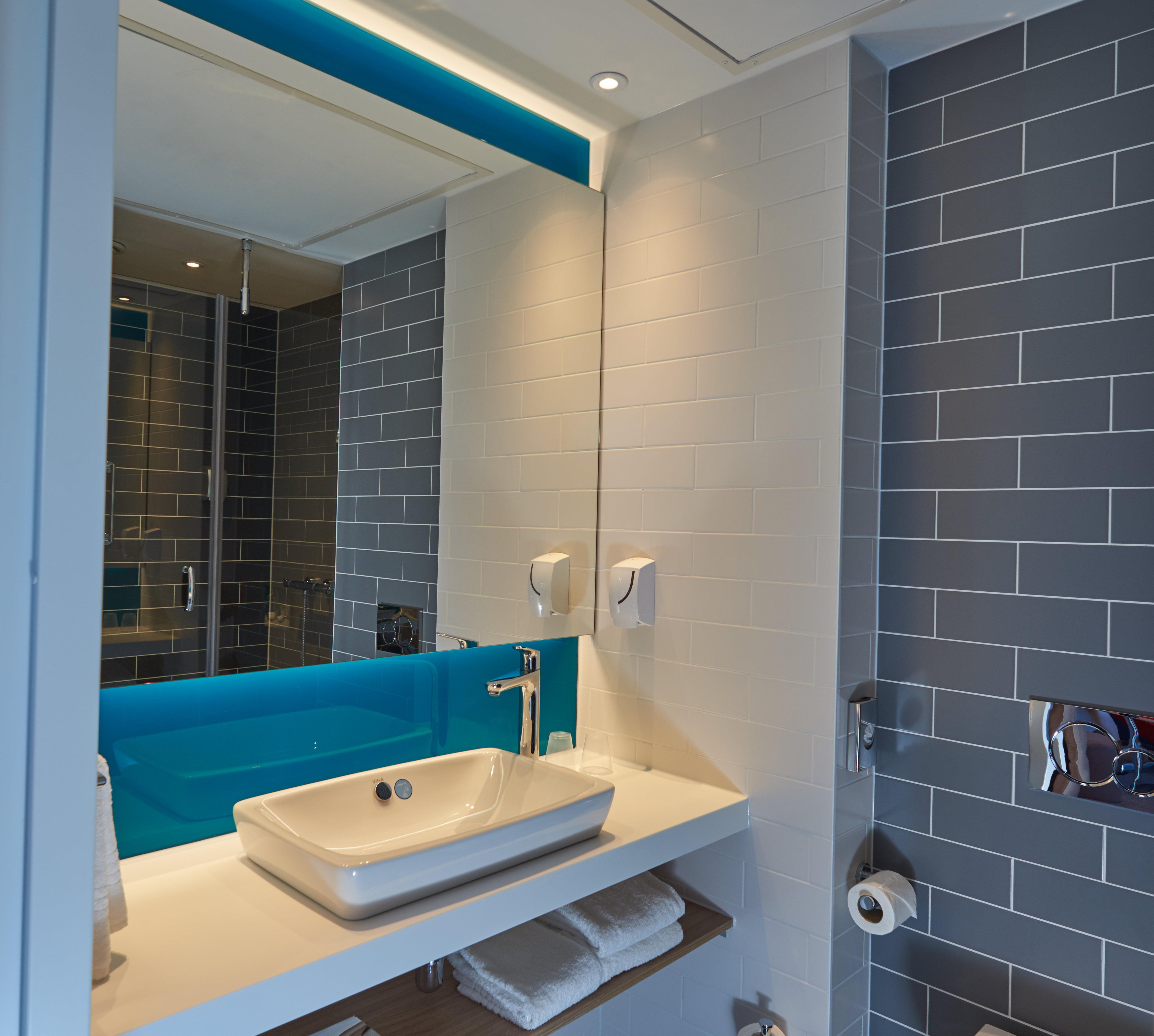 Holiday Inn Express Amsterdam - City Hall By Ihg Экстерьер фото